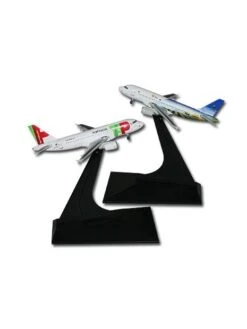 Lot De 2 Maquettes Métal A319-111 T.A.P. - 1/400e