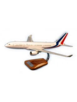 Maquette Bois Airbus A330-223 ‘Présidentiel’ F-RARF ET.60 BA105 Evreux