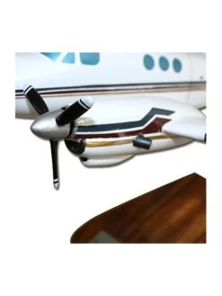 Maquette Bois Beech King Air 90 -BOUTIQUE AERO maquette bois beech king air 90 4
