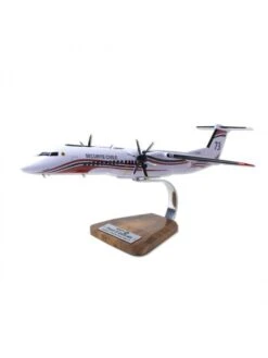 Maquette Bois Dash 8-Q400MR Fireguard Milan 73 Sécurité Civile