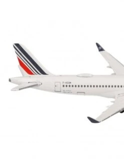 Maquette Métal Airbus A220-300 Air France « Bayeux » F-HZUM - 1/500e -BOUTIQUE AERO maquette metal airbus a220 300 air france bayeux f hzum 1 500e 3