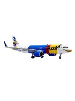 Maquette Métal Airbus A320neo Azul ''Pato Donald'' PR-YSI - 1/200e -BOUTIQUE AERO maquette metal airbus a320neo azul pato donald pr ysi 1 200e 1