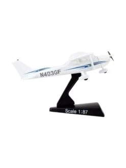 Cobi Maquette Métal Cessna 172 Skyhawk - 1/87e -BOUTIQUE AERO maquette metal cessna 172 skyhawk 1 87e 3