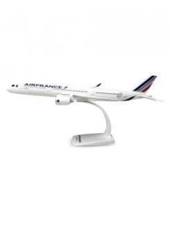 Maquette Plastique « Snap Fit » Air France Airbus A350-900 - F-HTYM « Fort De France » - 1/200e