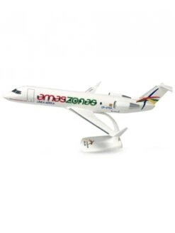 Maquette Plastique « Snap Fit » Amaszonas CRJ-200 – CP-2733 1/100e
