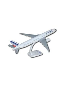 Maquette Plastique B777-300ER Air France F-GZND - 1/200e -BOUTIQUE AERO maquette plastique b777 300er air france f gznd 1 200e 1