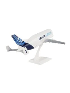 Maquette Plastique Beluga ST N°1 - 1/200e -BOUTIQUE AERO maquette plastique beluga xl4 avec gueule du cachalot 1200e 3