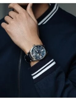 Montre Automatique AVI-8 Spitfire Birmingham AV-4090-02 - Boîtier Acier, Cadran Bleu, Bracelet Cuir Bleu -BOUTIQUE AERO montre automatique avi 8 spitfire birmingham av 4090 02 boitier acier cadran bleu bracelet cuir bleu 2