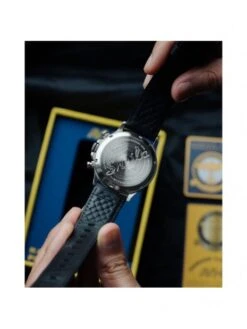 Montre AVI-8 Hawker Typhoon RB396 AV-4093-07 édition Limitée - Boîtier Acier, Cadran Bleu, Bracelet Cuir Bleu -BOUTIQUE AERO montre avi 8 hawker typhoon rb396 av 4093 07 edition limitee boitier acier cadran bleu bracelet cuir bleu 5