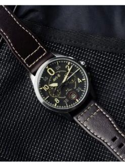 Montre AVI-8 Spitfire AV-4089-01 Chêne De Minuit - Boîtier Acier, Cadran Noir, Bracelet Cuir Noir -BOUTIQUE AERO montre avi 8 spitfire av 4089 01 chene de minuit boitier acier cadran noir bracelet cuir noir 4